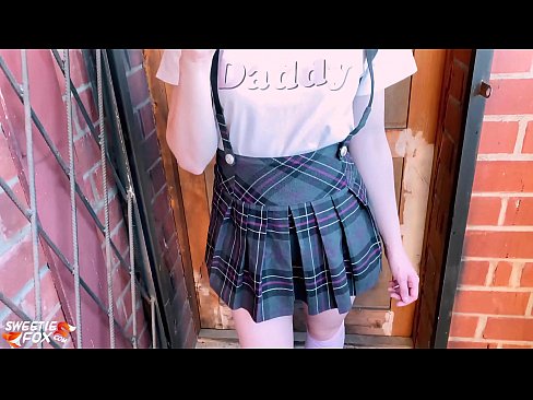 ❤️ 女子校生は授業の代わりに彼女のペニスを深く吸ってファックする。 ☑ スーパーセックス ❌️❤